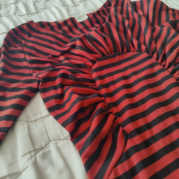 Shabby Apple Red and Black Long Sleeve Dress - Picture 4 of 5